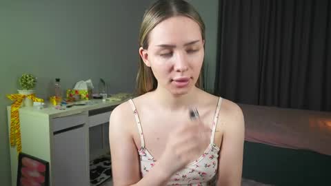 Tori online show from March 28, 4:12 am