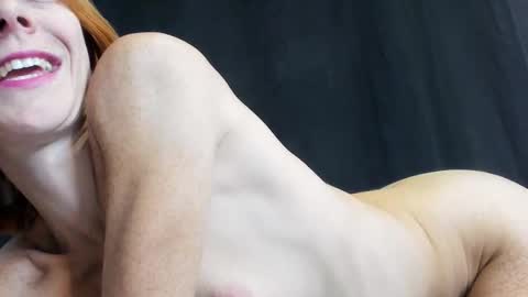 Snapshot of mymiesexy chatting on November 6, 10:32 pm mymiesexy online show from November 6, 10:32 pm