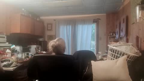 mymyselfandme online show from November 10, 11:48 pm