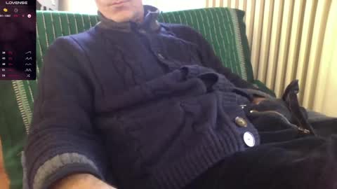 Bi sexy guy lovense hush is on private is open or password show tip if you like. online show from December 25, 8:40 am