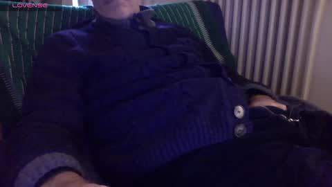Bi sexy guy lovense hush is on private is open or password show tip if you like. online show from December 25, 3:28 pm