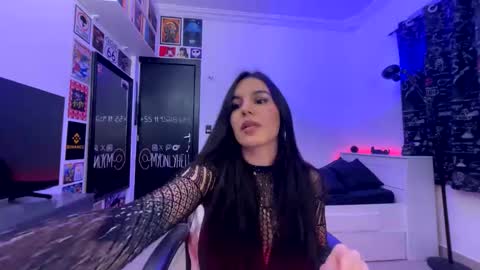 Snapshot of myonlyhell chatting on November 20, 12:55 am myonlyhell online show from November 20, 12:55 am