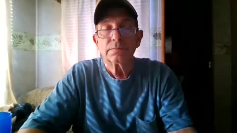Snapshot of myplzur4u chatting on July 23, 9:46 pm myplzur4u online show from July 23, 9:46 pm