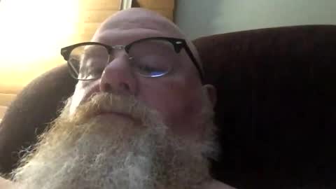 Snapshot of myqueen76myqueen76 chatting on April 28, 2:27 am myqueen76myqueen76 online show from April 28, 2:27 am