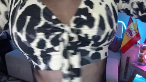 Myrna Sessions online show from January 28, 2:21 am