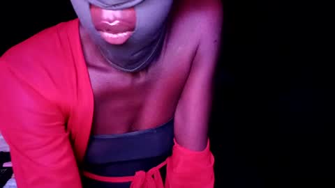 Snapshot of mysexybestie chatting on July 10, 3:11 am mysexybestie online show from July 10, 3:11 am
