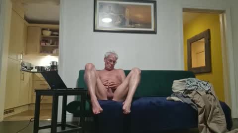 Snapshot of myshkin188118 chatting on April 23, 9:06 pm myshkin188118 online show from April 23, 9:06 pm