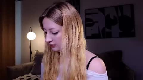 Snapshot of mysmila chatting on July 6, 3:03 pm mysmila online show from July 6, 3:03 pm