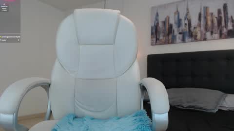 No Name online show from December 24, 4:19 pm