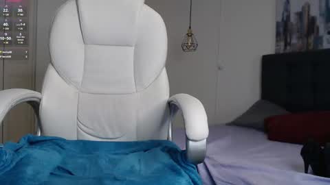 No Name online show from January 17, 4:04 pm