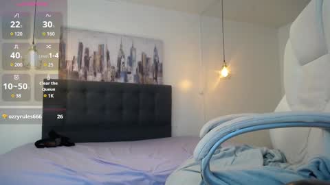 No Name online show from February 22, 5:02 pm