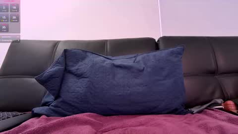 Snapshot of mystery_nymph_milf chatting on September 25, 2:32 pm Mystery Nymph Milf online show from September 25, 2:32 pm