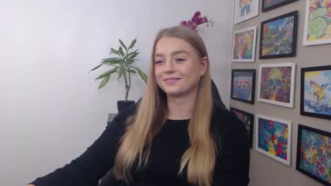 Erica online show from December 20, 1:00 pm