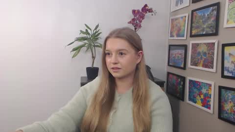 Erica online show from February 5, 8:00 am