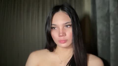 UR GIRL NEXTDOOR online show from February 6, 2:27 am