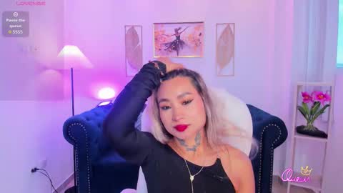 mystic_nova_ online show from March 22, 11:24 am