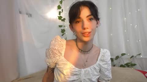 Snapshot of mystica_ chatting on October 13, 6:35 am MILLI online show from October 13, 6:35 am