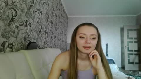 Anika online show from March 26, 8:09 am