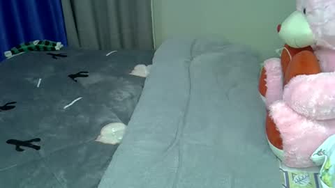 Cupcake online show from April 25, 2:36 pm