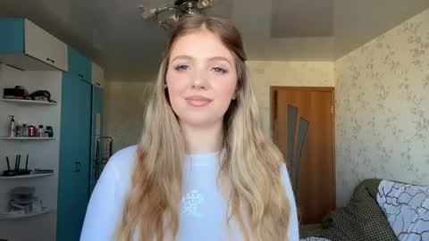 Anna online show from April 22, 6:27 am