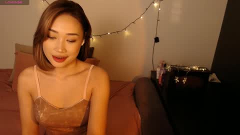 Snapshot of mysticsirenn chatting on December 9, 2:45 am mysticsirenn online show from December 9, 2:45 am
