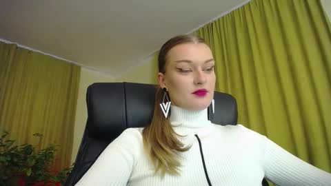 Snapshot of mysticvenus_ chatting on October 23, 1:54 pm mysticvenus_ online show from October 23, 1:54 pm