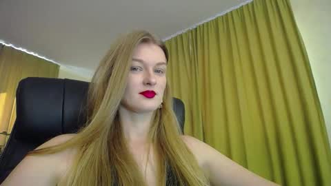 Snapshot of mysticvenus_ chatting on October 27, 8:07 am mysticvenus_ online show from October 27, 8:07 am