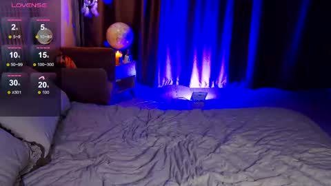 Snapshot of mystique_girl_ chatting on July 26, 7:54 pm Angeline online show from July 26, 7:54 pm