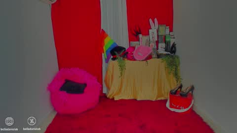   IG belladanielab online show from December 14, 10:31 am