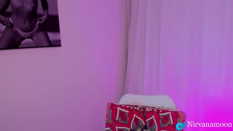 Snapshot of n1rvanamoon chatting on September 23, 2:14 am n1rvanamoon online show from September 23, 2:14 am