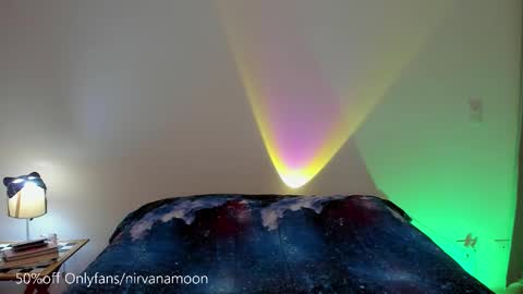 Snapshot of n1rvanamoon chatting on October 12, 2:10 am n1rvanamoon online show from October 12, 2:10 am