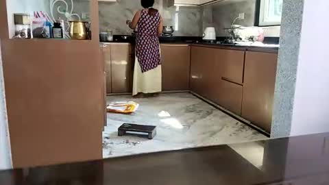 Snapshot of n298033 chatting on November 4, 6:01 am n298033 online show from November 4, 6:01 am