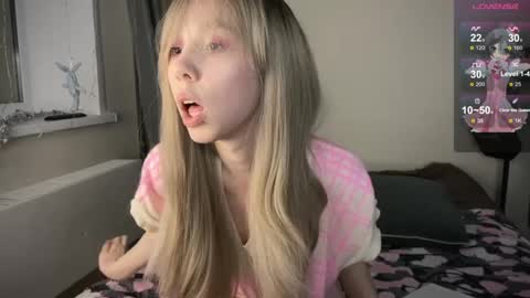 Vanessa and Julia  online show from February 25, 8:19 pm