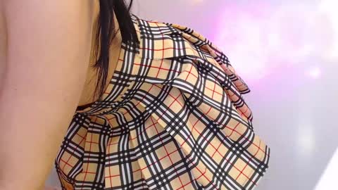 naamah_b online show from January 23, 5:31 pm