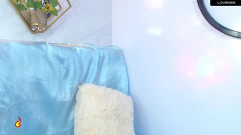 naamah_b online show from February 11, 4:35 pm