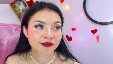 naamah_b online show from February 14, 2:33 pm