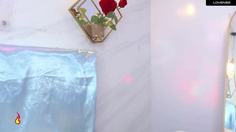 naamah_b online show from February 21, 4:48 pm