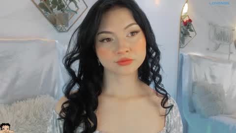 naamah_b online show from September 9, 2:16 pm