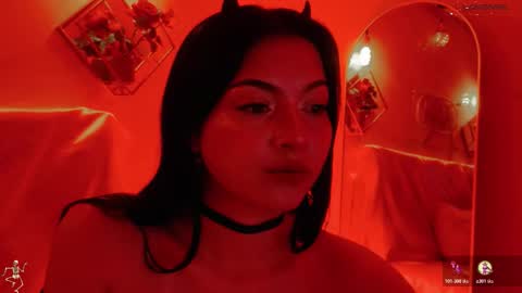 naamah_b online show from October 22, 1:44 pm