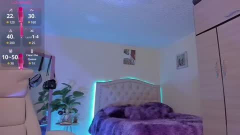 Snapshot of naath_ chatting on December 18, 10:24 pm anny online show from December 18, 10:24 pm