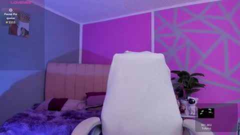 Snapshot of naath_ chatting on September 27, 7:19 pm anny online show from September 27, 7:19 pm