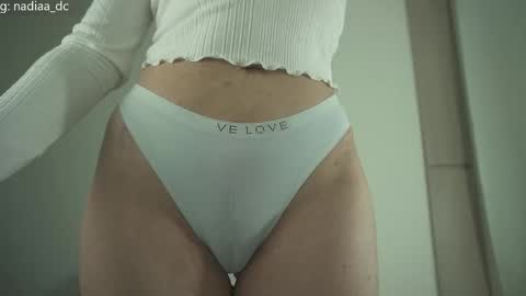 Nadia  INST Nadiaa dc online show from November 16, 3:45 am