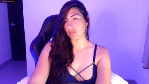 Snapshot of nadia_palmer chatting on April 3, 1:14 am Nadi online show from April 3, 1:14 am