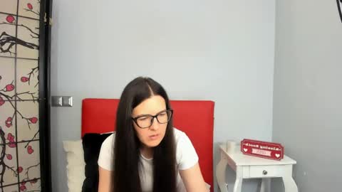 nadiatrue online show from June 18, 5:06 pm