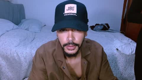 Snapshot of naduu__xx chatting on February 2, 1:23 am naduu__xx online show from February 2, 1:23 am