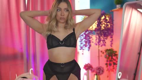 Nadia online show from March 3, 5:46 am