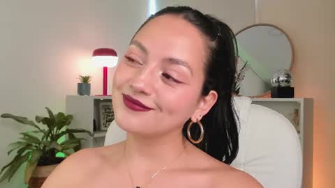 Snapshot of nahiapaws chatting on July 25, 9:23 pm Nahia INDEPENDENT MODEL P online show from July 25, 9:23 pm
