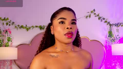Snapshot of nahiarareina chatting on July 24, 2:15 pm NahiaraReina online show from July 24, 2:15 pm