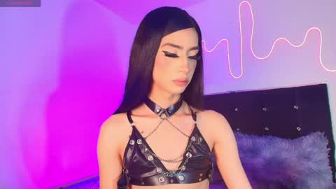 NahiaVictoria  online show from April 17, 9:12 am