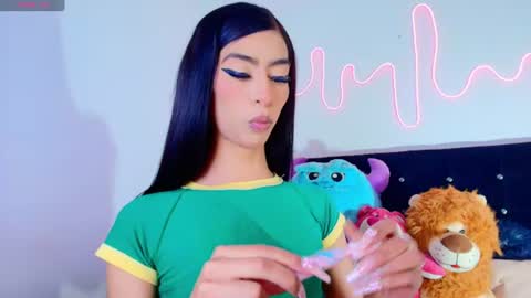 NahiaVictoria  online show from July 30, 1:26 am